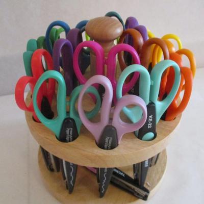 Classroom Craft Edger Caddy With Scissors