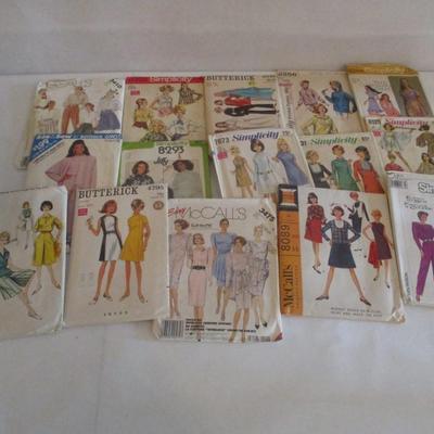 Vintage Clothing Patterns Simplicity Butterick McCalls Choice 1