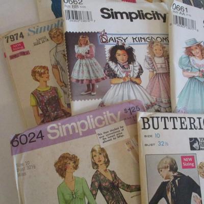 Vintage Clothing Patterns Simplicity Butterick Choice 5