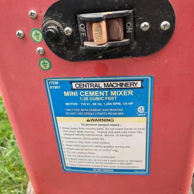 Cement Mixer - 1-1/4 Cubic Ft. CENTRAL MACHINERY