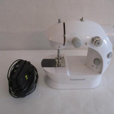 Continental Electric Model CE1-131 Sewing Machine