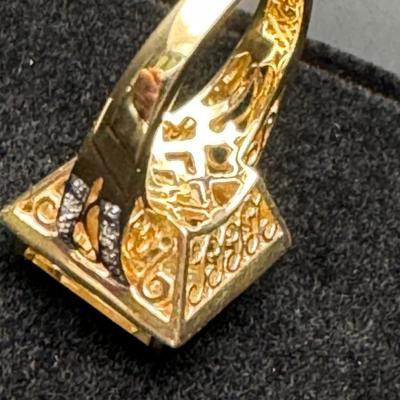 14K Beautiful Detailed Estate Ring