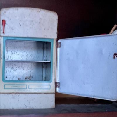 Vintage child’s toy refrigerator