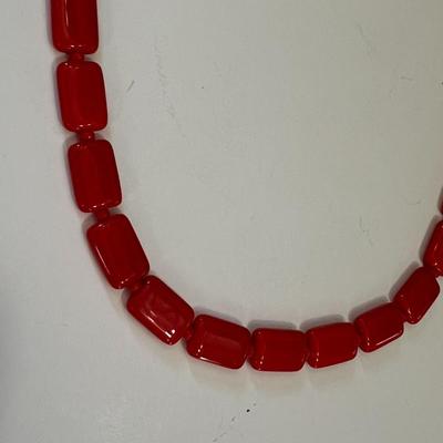 Vintage Bakelite Style Necklaces & Stretch Bracelets