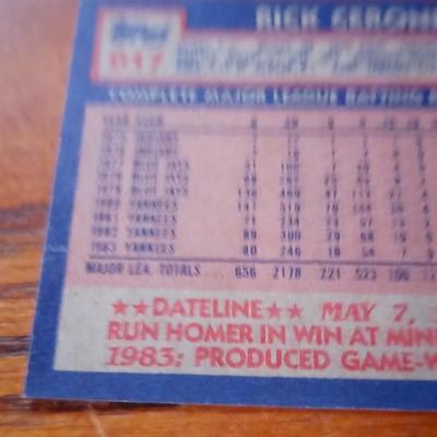 LOT 2 OLD YANKEES BASEBALL CARDS