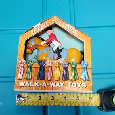 LOT 3 MARX WALK A WAY TOY