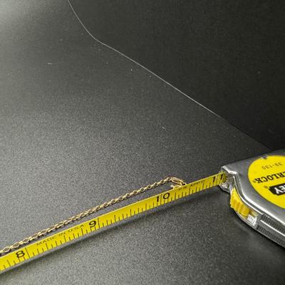 14K Gold Bracelet & 18K Gold Chain Necklace