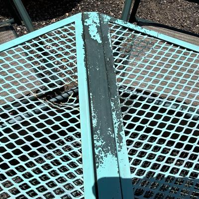 Lot# 192 Metal Outdoor Bar Set with 4 Swivel Matching Bar Stools