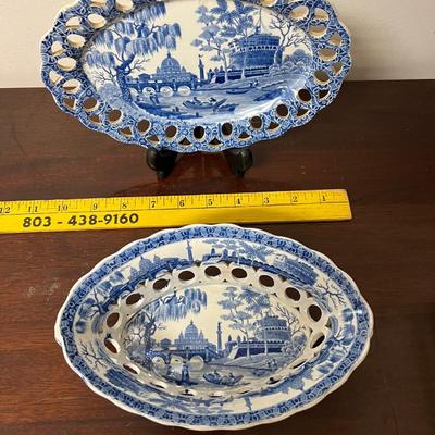 antique spode chestnut basket w/ underplate