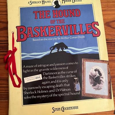 vintage sherlock holmes consulting detective game, book lot