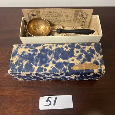 Antique tea strainer ORIG BOX