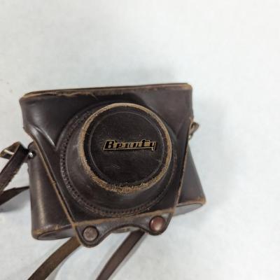 Beauty Super II Camera With Canter 1:2:8 F = 45mm