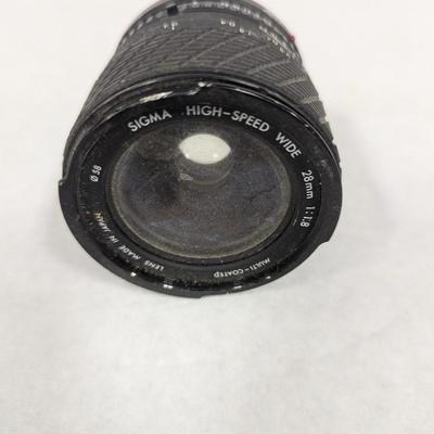 SIGMA High-Speed Wide 28mm 1:1:8 Lens