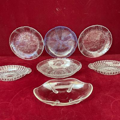 Lot# 220 Lot of Clear Glass Assorted Dishes/Oval Serving Dishes