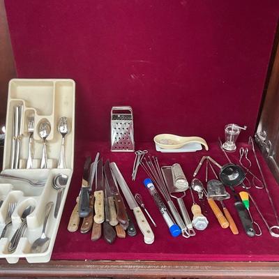 Lot# 225 Lot of Flat Ware And Kitchen Utensils