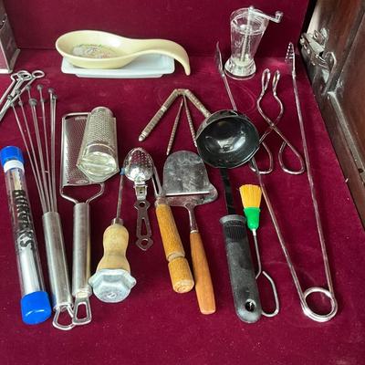 Lot# 225 Lot of Flat Ware And Kitchen Utensils