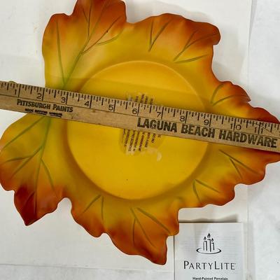 Party-litel Leaf Shaped Candleholder Plate Orange & Red Fall Decor