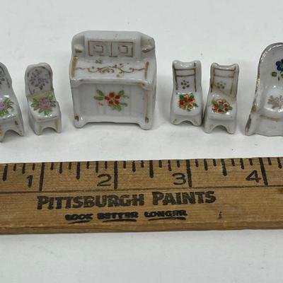 Vintage Miniature Ceramic Doll House Furniture
