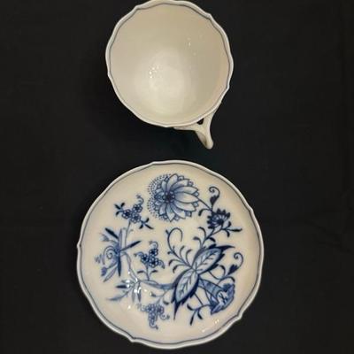 Lot of Micellaneous Blue Pattern Dishes
