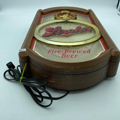 Stroh’s beer sign