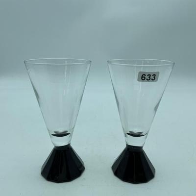 2 luminarc black pedestal bar glasses