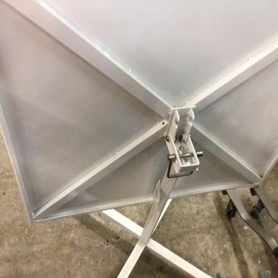 Metal Tilt Table
