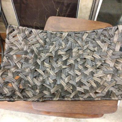 Wicker Mesh Tray