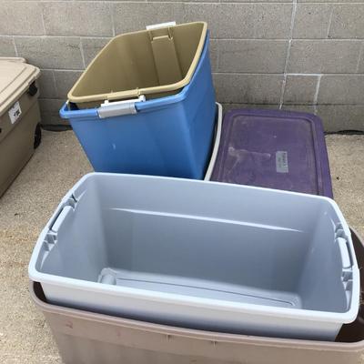 Larger Storage Tubs Most without Lids
