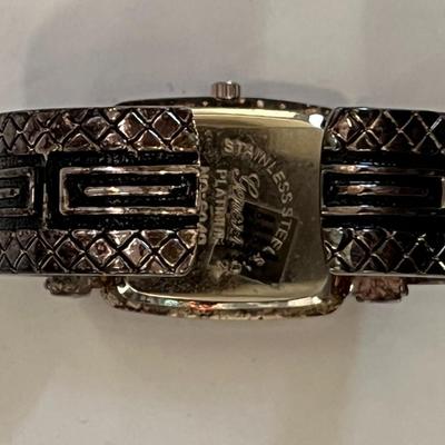 Pair of Women's Geneva Vintage Watches