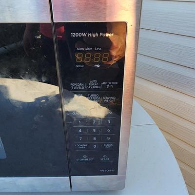 Microwave