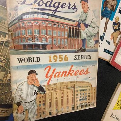 Vintage Sports & Magazines Lot