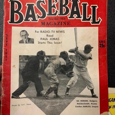 Vintage Sports & Magazines Lot