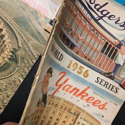 Vintage Sports & Magazines Lot