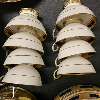 Aynsley Fine Bone China Set