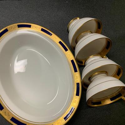 Aynsley Fine Bone China Set