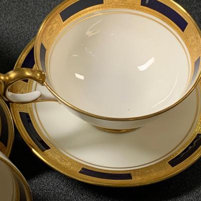 Aynsley Fine Bone China Set