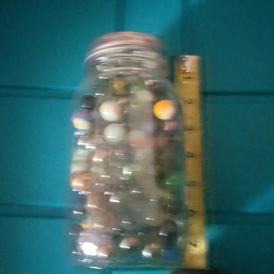 LOT 16 OLD JAR FULL OF MARBLES