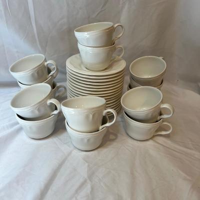 Large Set of Yamaka Kentshire Dishes, 13 Person Set w/ Extras (K-MK)