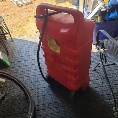 Gas container.