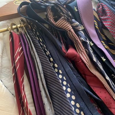 Men’s High End Designer Ties Lot