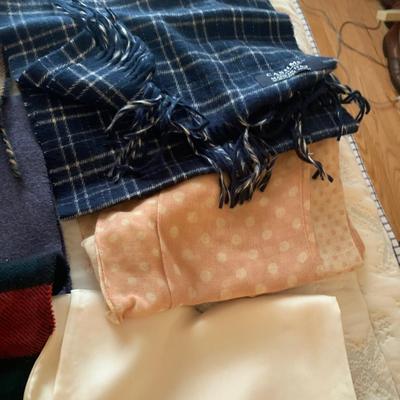 Cashmere & Wool Scarf Lot