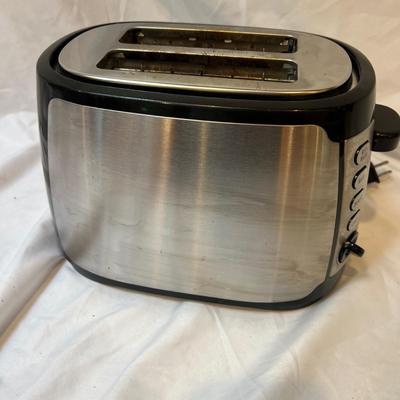 Black+Decker Toaster Oven & Hamilton Beach Toaster (K-MK)