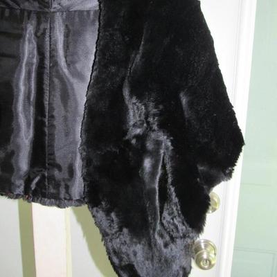 Vintage Black Fur Ladies Short Cape