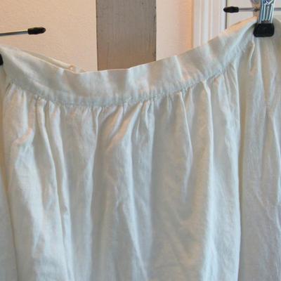 Vintage White Ladies White Skirt or Slip With Lace Trim