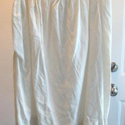 Vintage White Ladies White Skirt or Slip With Lace Trim