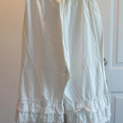 Ladies Vintage White Pantaloons With Lace Trim