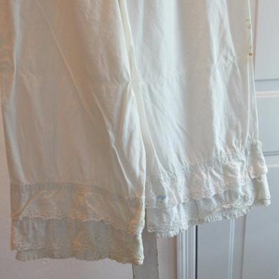 Ladies Vintage White Pantaloons With Lace Trim