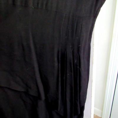 Ladies Vintage Black Dress, Much Nicer Than Photos Show!
