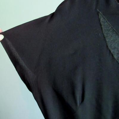 Ladies Vintage Black Dress, Much Nicer Than Photos Show!