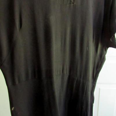 Ladies Vintage Black Dress, Much Nicer Than Photos Show!